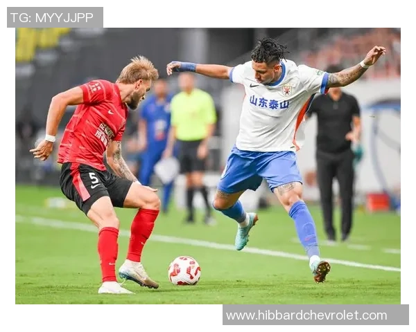 赛后分析：成都足球队与武汉足球队的战术意识与表现对比