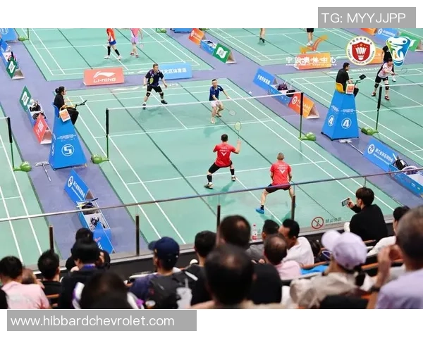 重庆羽毛球队总决赛精彩配合展现团队默契与实力分析 重庆羽毛球队总决赛精彩配合展现团队默契与实力分析